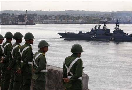 Russian warship sails into Havana Bay