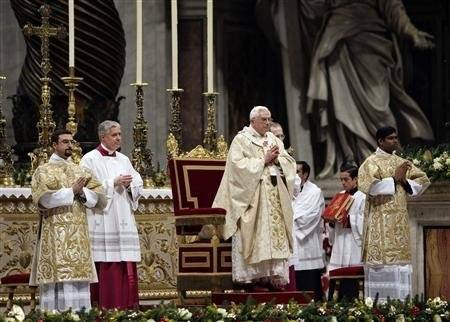 Pope greets Christmas with appeal for children