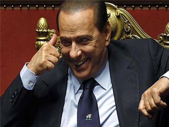 Italy PM survives confidence votes