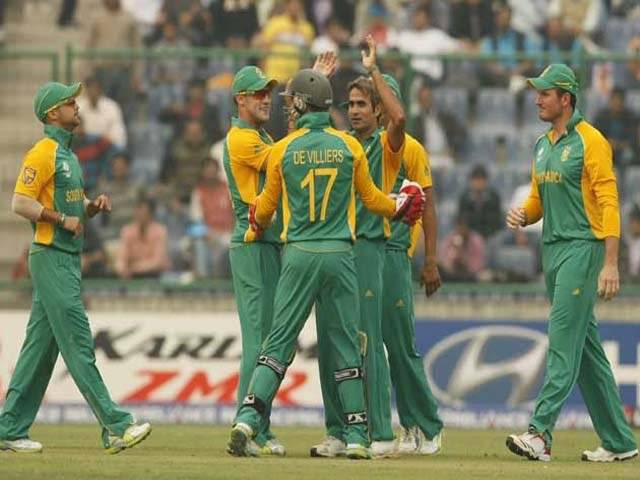 AB de Villiers helped S.Africa easy win over Windies