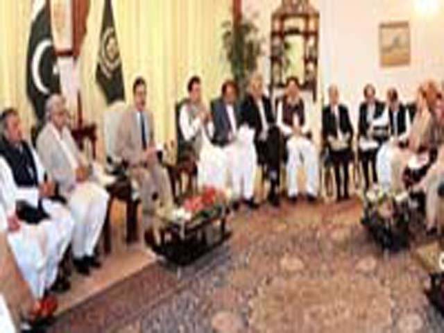Govt wants to take all political parties along on national issues: PM