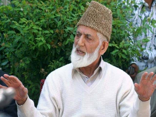 Authorities trying to disconnect me from people: Syed Ali Gilani