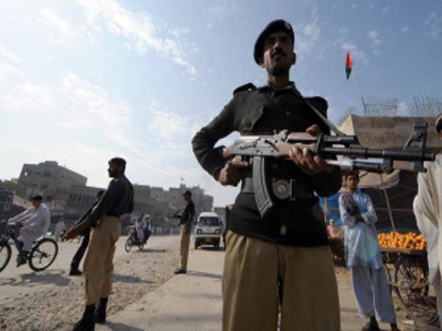 10 gunned down in Karachi violence
