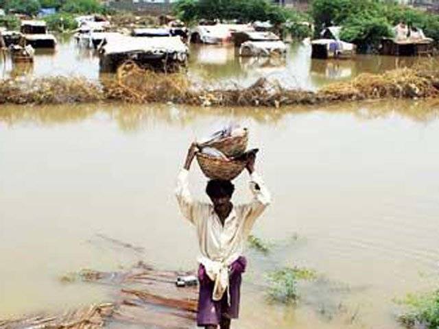 33 killed as flood wreaks havoc in Kundiyaan