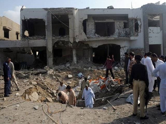 Eight killed in Karachi blast