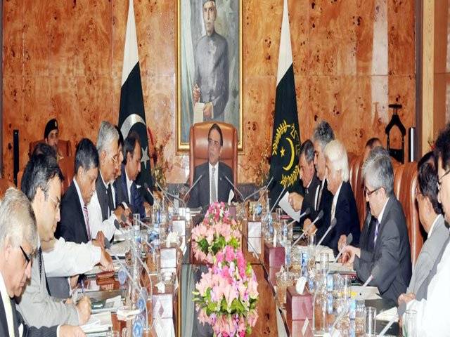 Zardari advises govt to release funds to Pakistan Railways