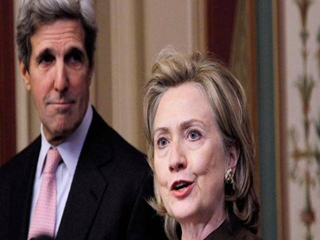 Clinton pleads Pakistan to end boycott