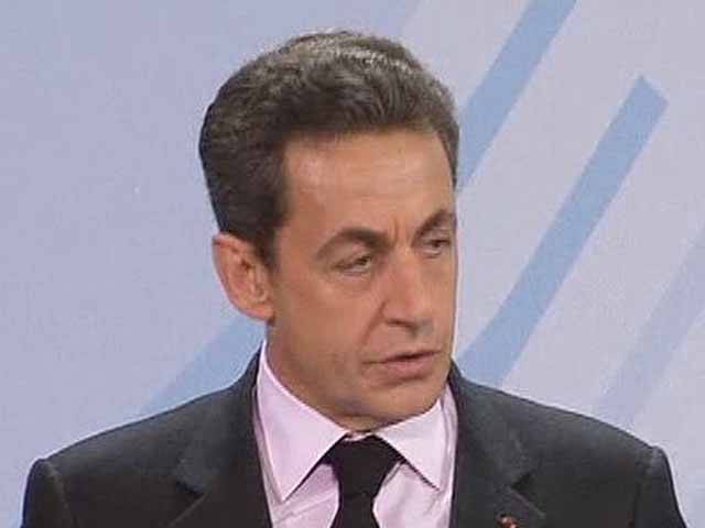 Sarkozy urges much tougher sanctions on Iran