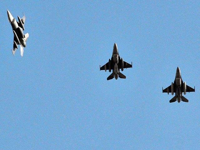 Pakistan receives 3 more US F-16 aircraft