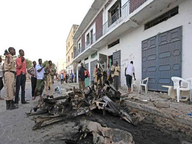 Car bomb explodes inside Somalia police compound, wounds at least 2