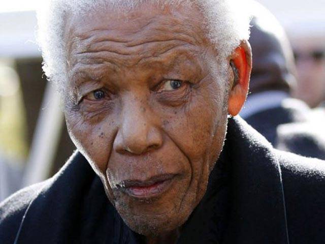 Nelson Mandela admitted to hospital