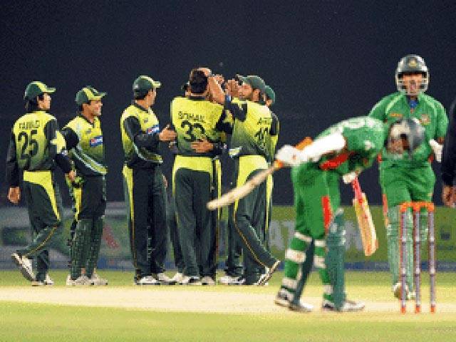 Bangladesh court suspends cricket team's tour of Pakistan for four weeks