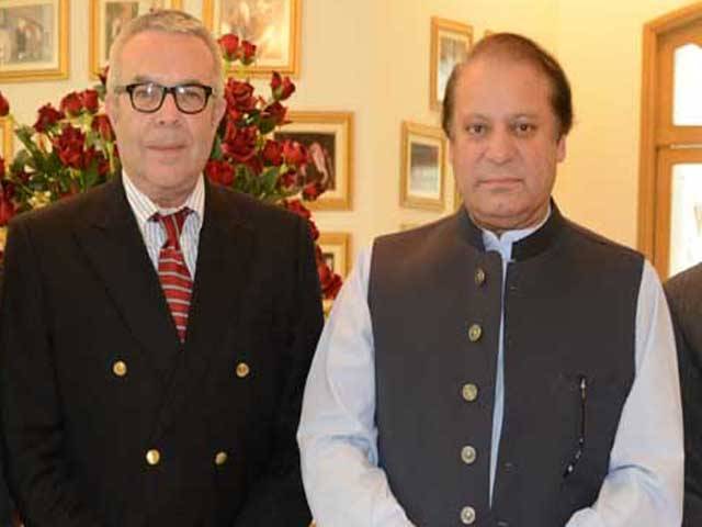 Nawaz tells US to respect Pak sovereignty