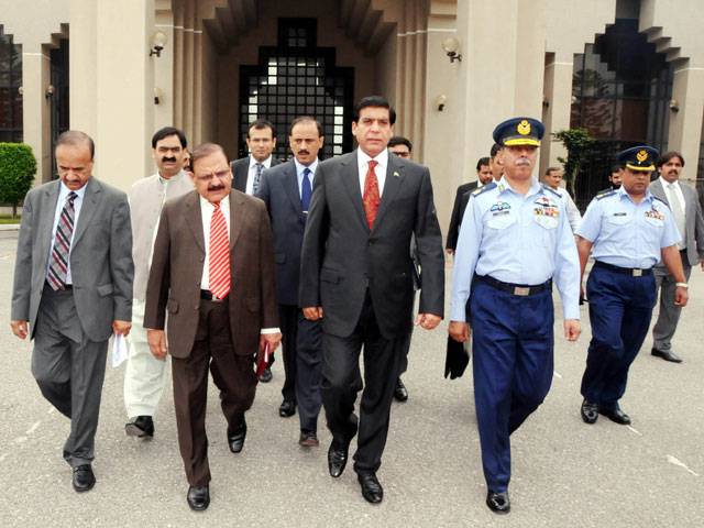 PM leaves for China to attend WEF meeting