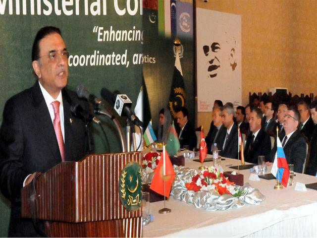 Joint efforts only solution to drug trafficking: Zardari