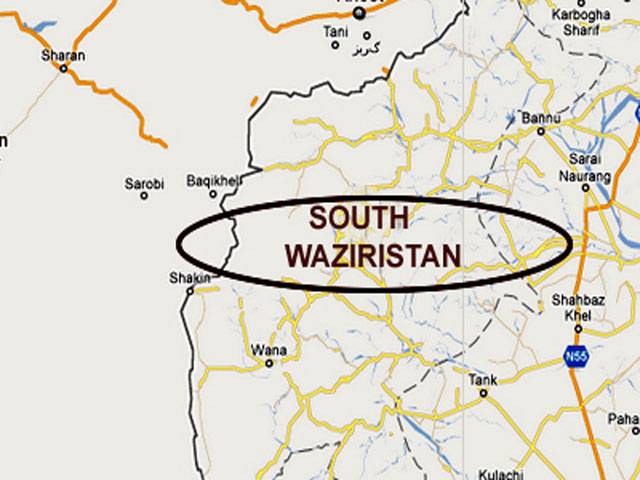 Suicide bombers attack army base in South Waziristan, one soldier dead