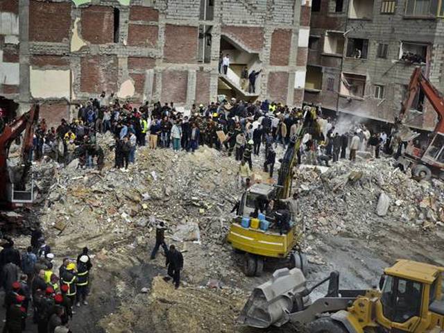 Egypt building collapse kills 17 people: security official