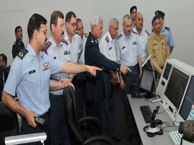 Commander of Iraqi Air Force briefed about PAF activities