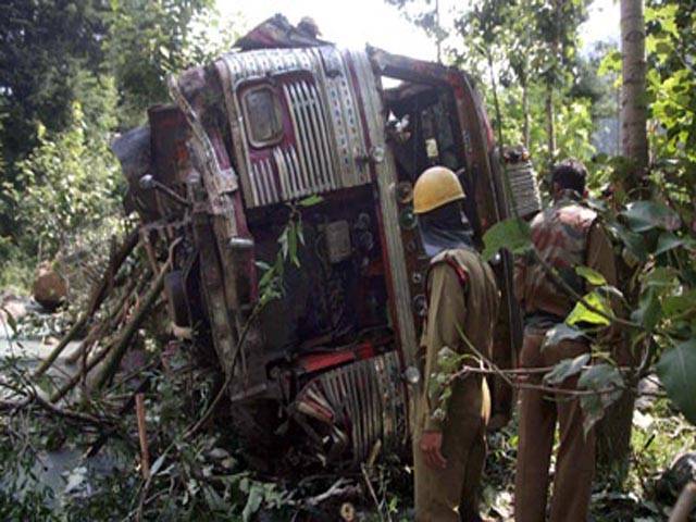 Bus rolls down gorge in northern India, killing 18