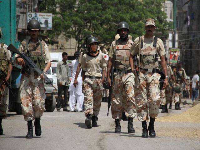 Rangers conduct raids in several Liyari areas, dozen arrested