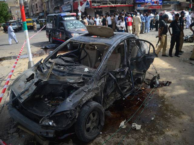 Bomb targets SHC judge in Karachi, 7 killed: officials