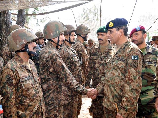 Army chief visits Line of Control in Azad Kashmir