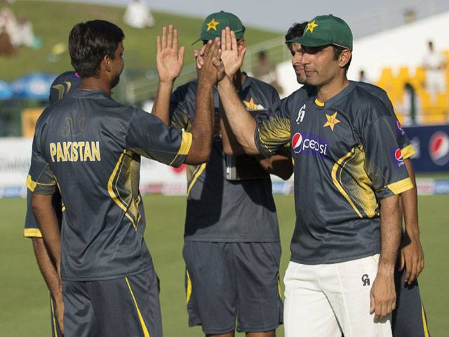 Pakistan upstage South Africa in first Test