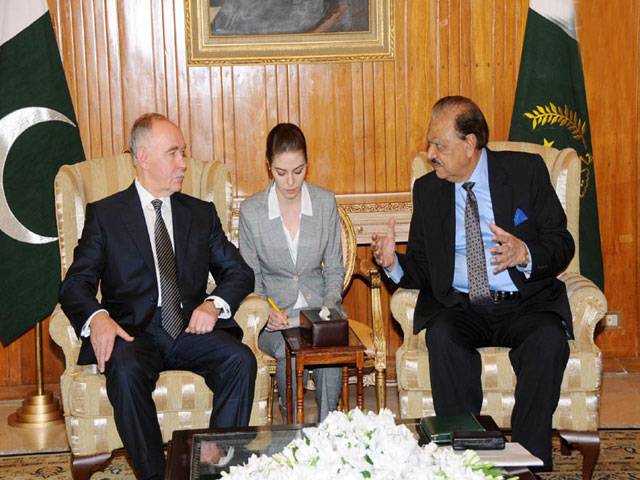 President urges for Pak-Russia close ties for peace