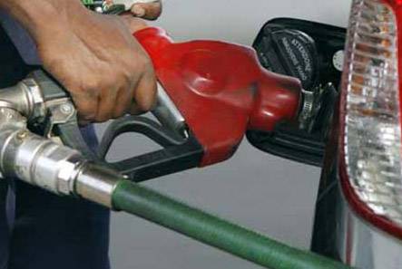 Three-rupee reduction in petrol prices recommended