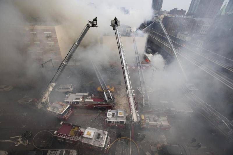 Explosions injure 11 in New York