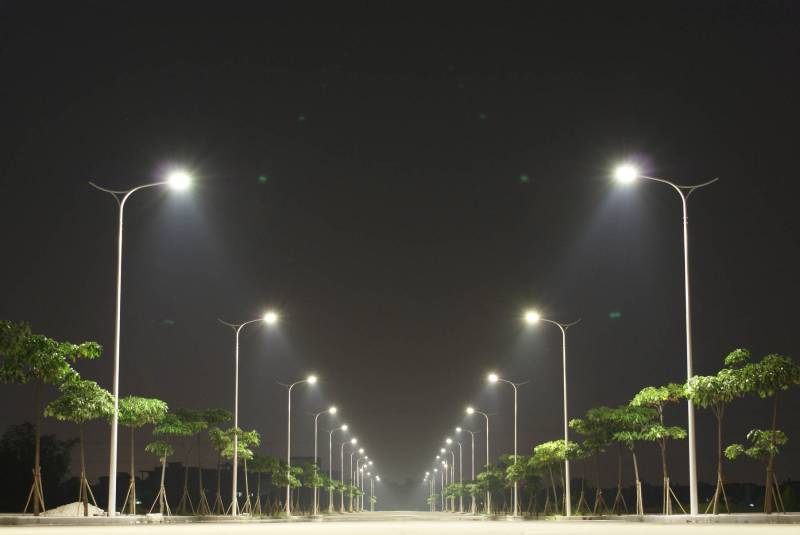 Street lights to be replaced with LED lights