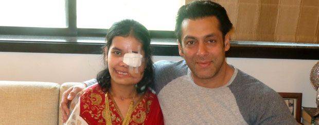 Salman Khan meets Afghan woman who was shot in face by her husband