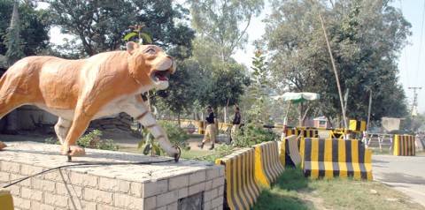 Barricades to be removed from CM Punjab\'s residence