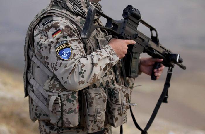 Afghan and Nato forces kill 60 militants near Pakistani border