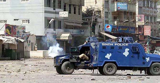 Lyari: Two suspects killed in encounter 