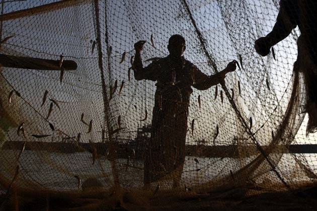 India Releases 32 Pakistani Fishermen