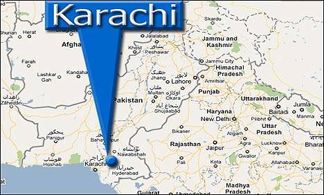 Blast hits mosque in Karachi