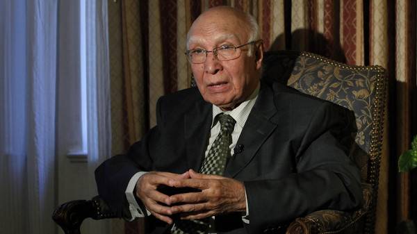 Adviser Sartaj Aziz represents Pakistan at global summit to end sexual violence in conflict