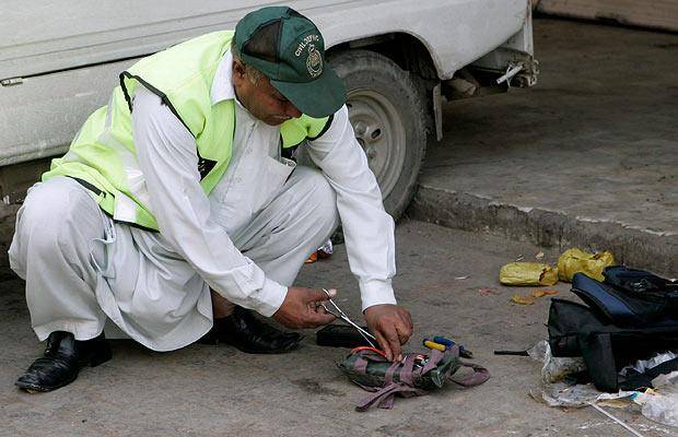 Terror bid foiled, 15kg bomb recovered in Peshawar