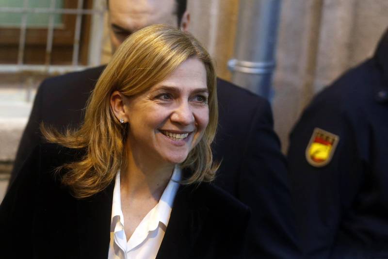 Spain\'s Princess charged in corruption case 