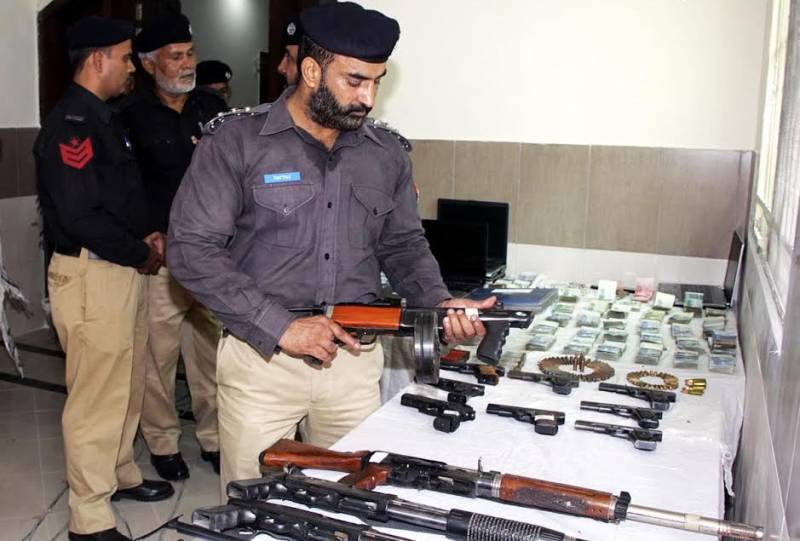 Report says over 30,000 arrested so far in Karachi operation