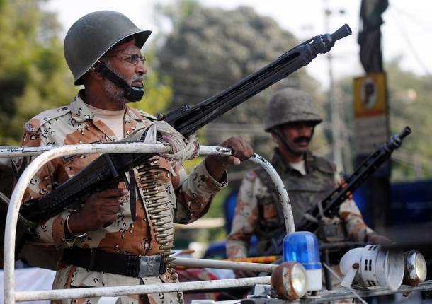 94 policemen, 9 Rangers martyred in Karachi during six months