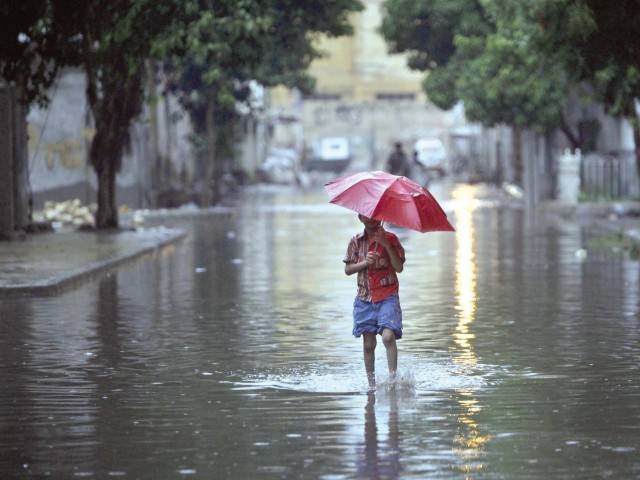 Karachi: Rain-related accidents kill seven 