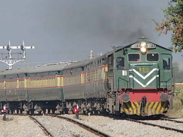 Rawalpindi: Three alleged militants arrested from train