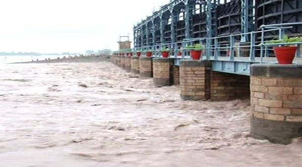 High Floods in River Chenab at Marala Headworks
