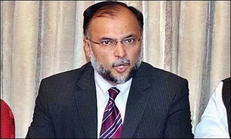 Ahsan Iqbal demands apology from Imran over Chinese assistance remarks