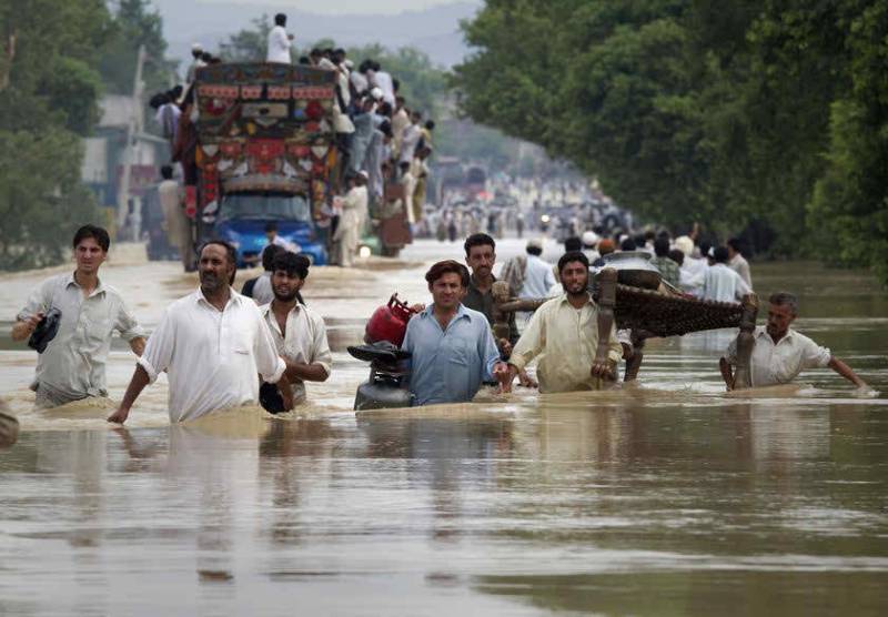 Zardari directs Wattoo to provide assistance to flood affectees