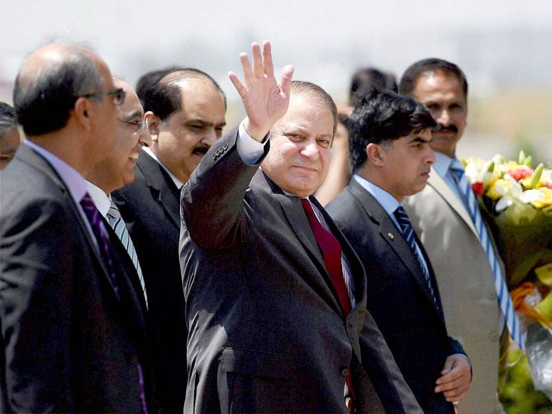 PM Nawaz wishes Vajpayee on birthday, sends bouquet through Pak High Commission