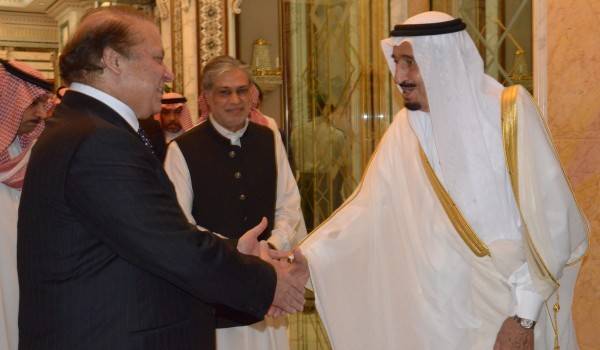 PM Nawaz to pay a private visit to Saudi Arabia’s King Abdullah 