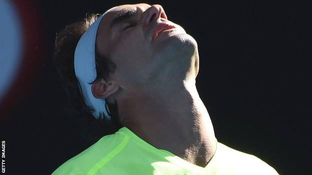 Federer knocked out by Seppi in Australian Open
